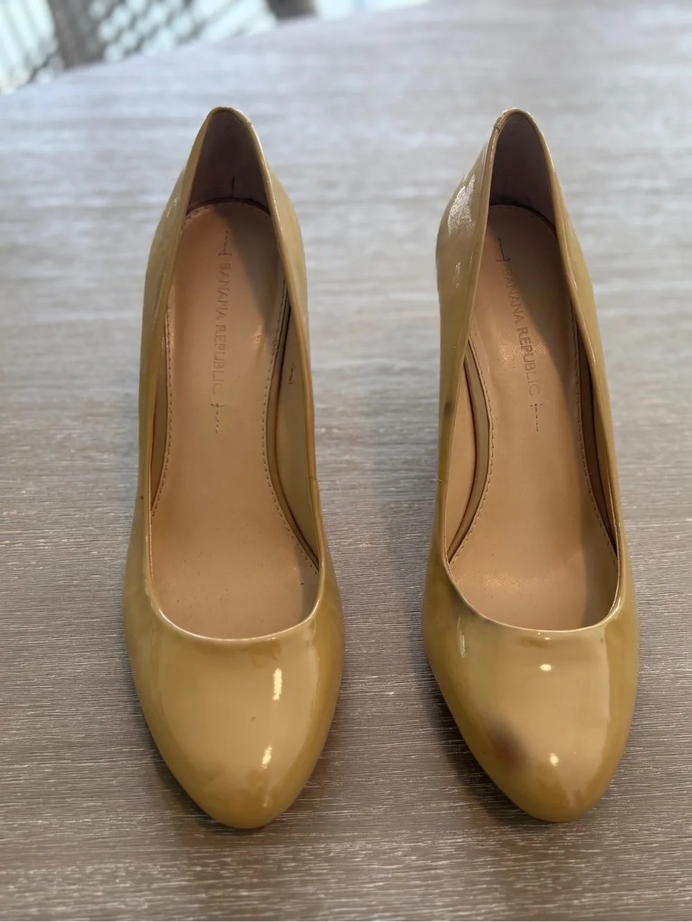 Banana Republic see discoloration